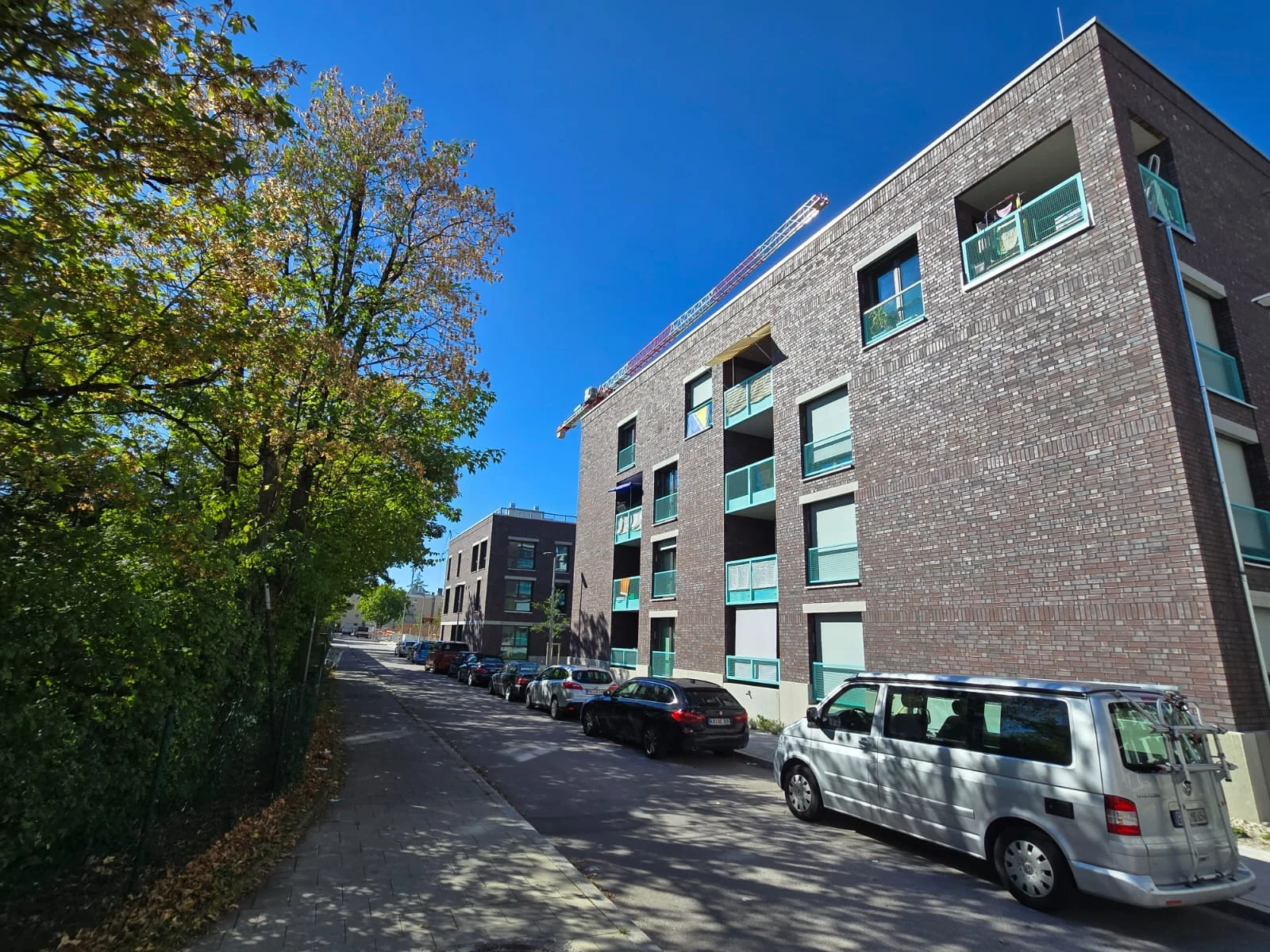 Nusselstraße project in München showing installed windows